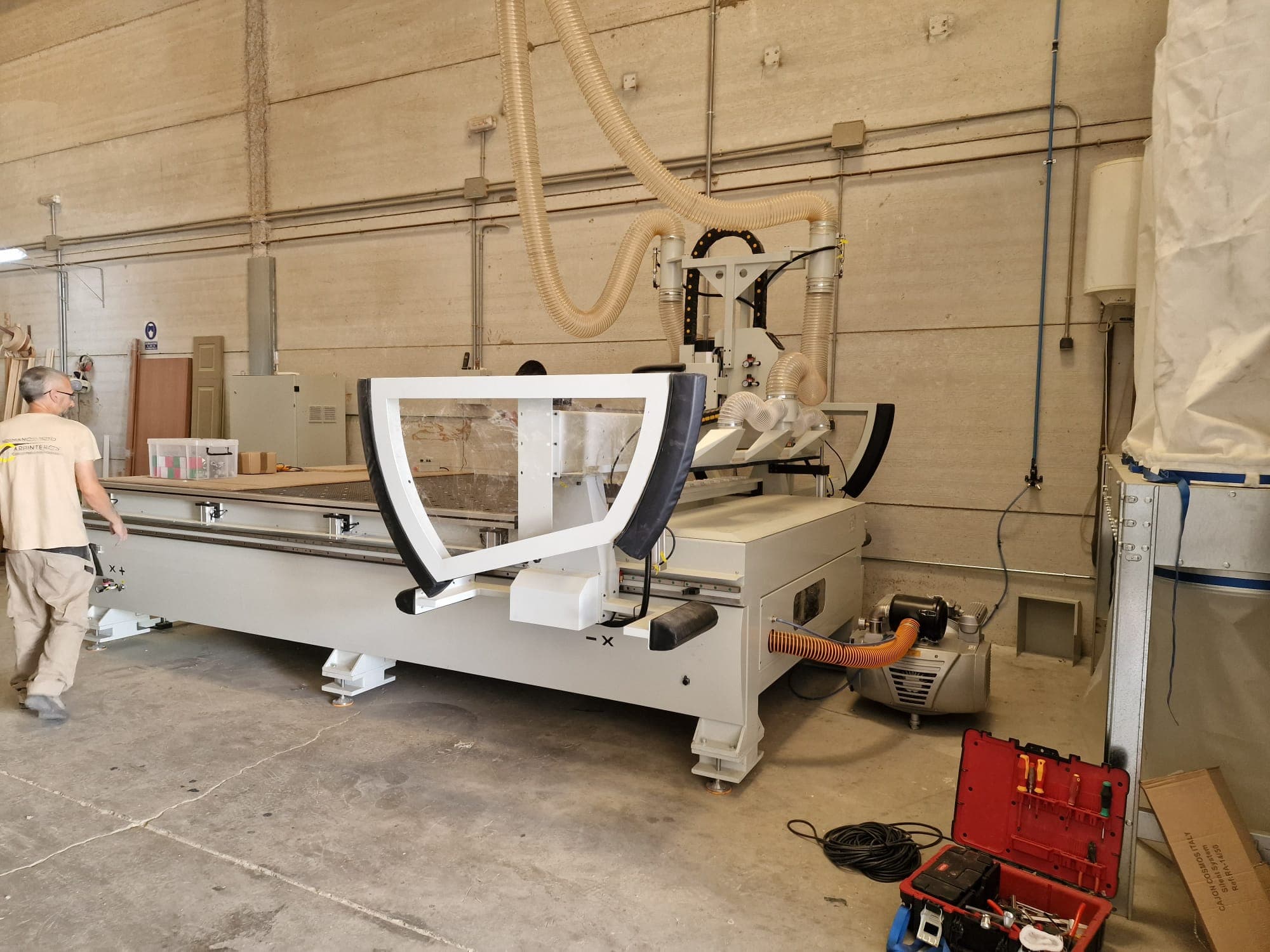 Diseño y Corte de Precisión (CNC)